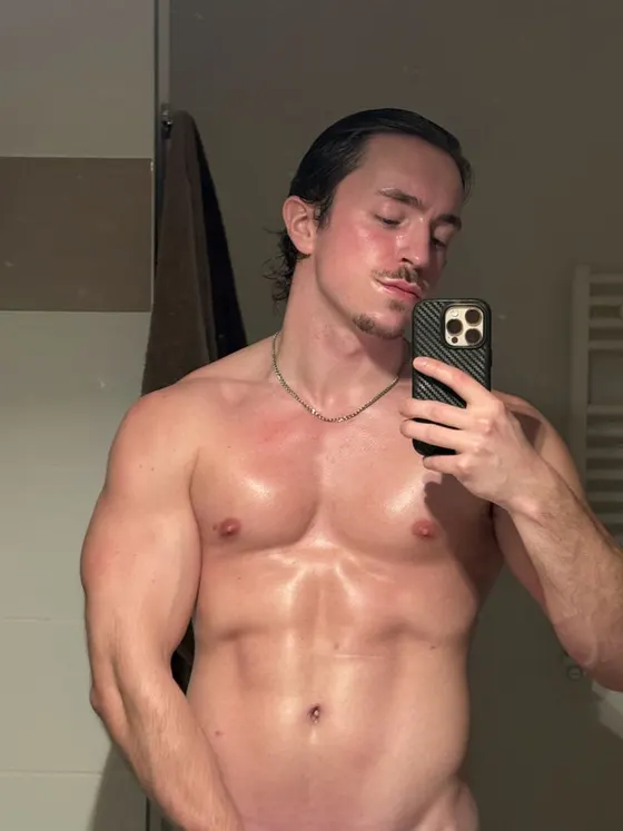 Gabriel, Russian male escort in Dubai — photo 3