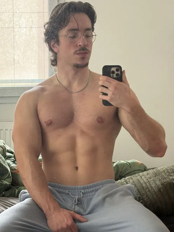 Gabriel, Russian male escort in Dubai — photo 7