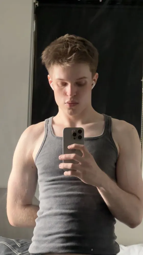 Gabriel, male escort in Dubai โ photo 4