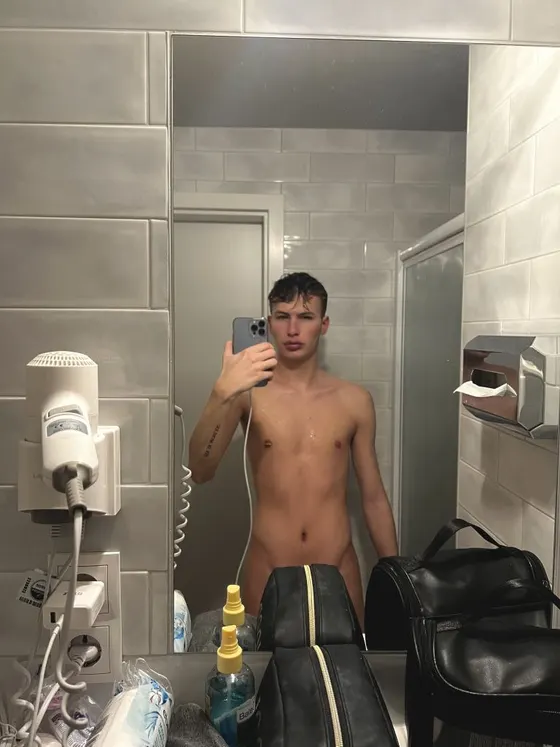 Gio, male escort in Dubai โ photo 11