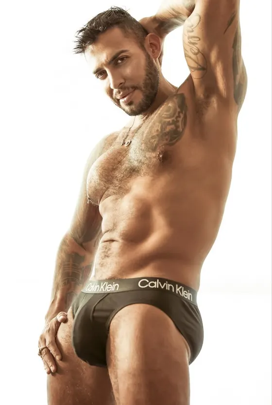 Gio, Brazilian male escort in Dubai — photo 11