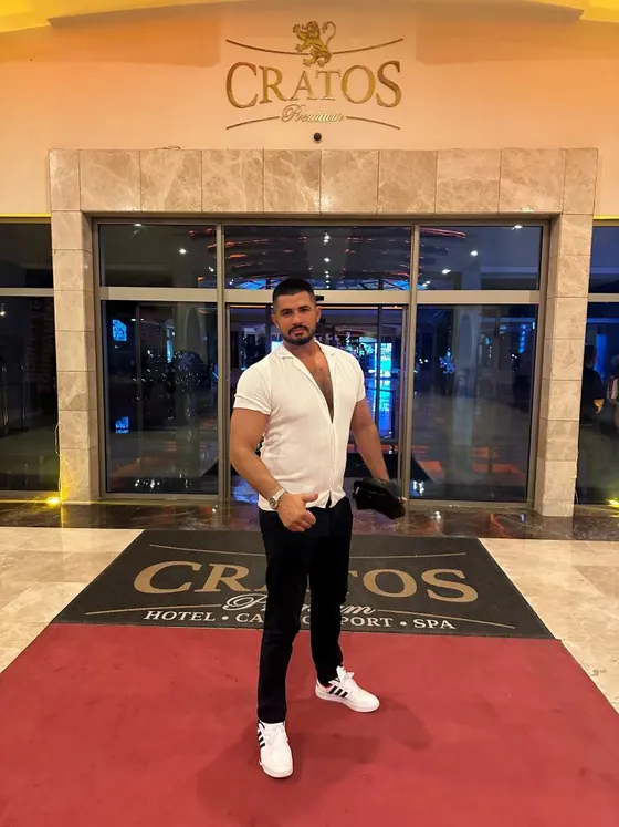 Henry, Brazilian male escort in Dubai — photo 4