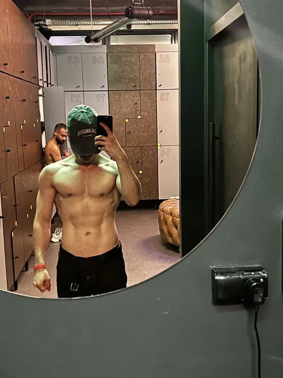 Henry, male escort in Dubai
