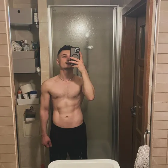 Henry, male escort in Dubai — photo 17