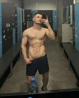 Henry, male escort in Dubai — photo 3