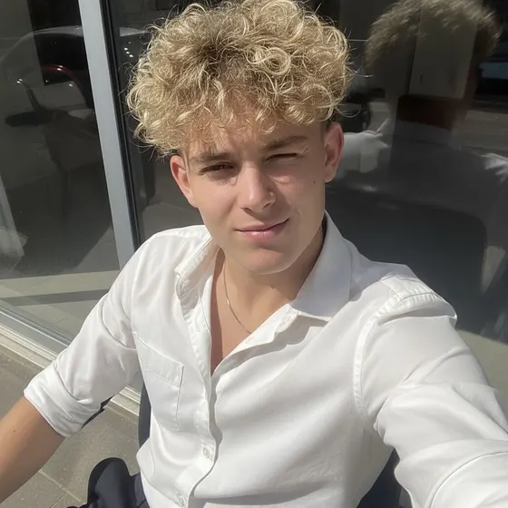 Hugo, male escort in Dubai
