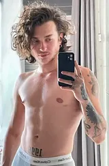 Hugo, male escort in Dubai — photo 4