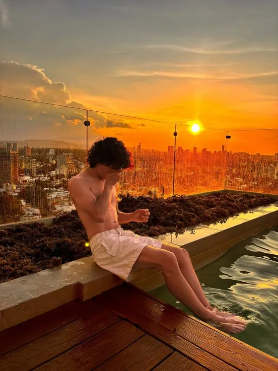 Hugo, Asian male escort in Dubai