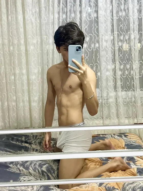Hugo, Asian male escort in Dubai โ photo 14