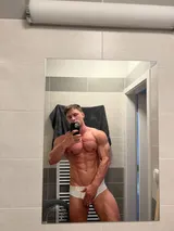 Ivan, Russian male escort in Dubai — photo 4