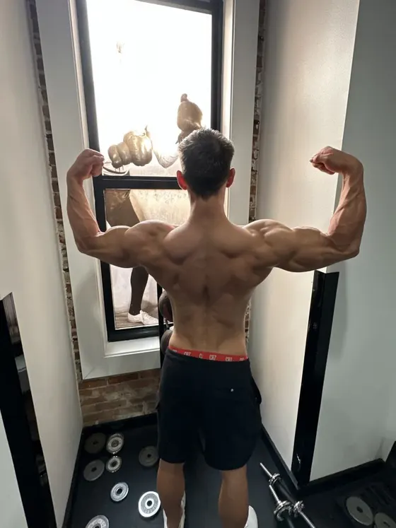 Ivan, Russian male escort in Dubai — photo 8