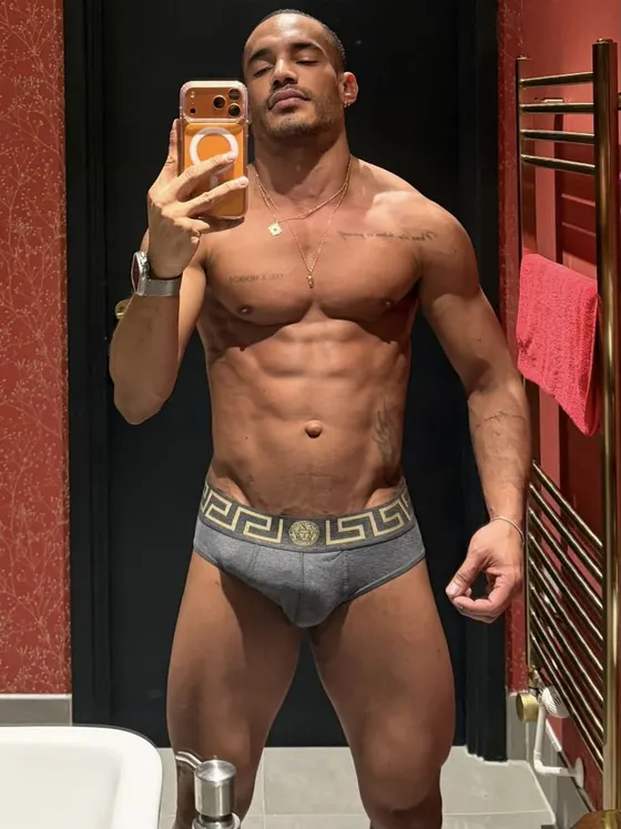 Jake, male escort in Dubai