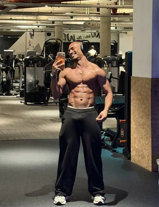 Jake, male escort in Dubai — photo 14