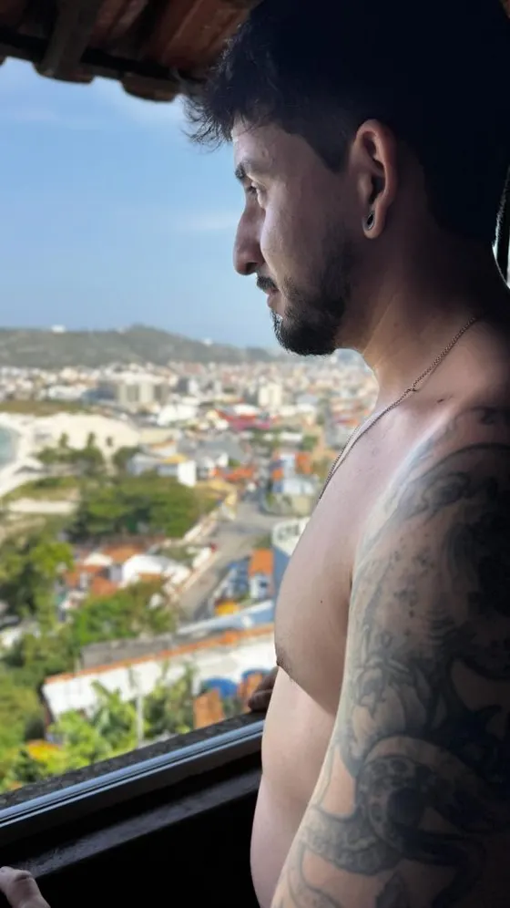 Jake, Brazilian male escort in Dubai — photo 7