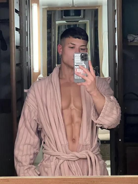 Julian, Brazilian male escort in Dubai — photo 11