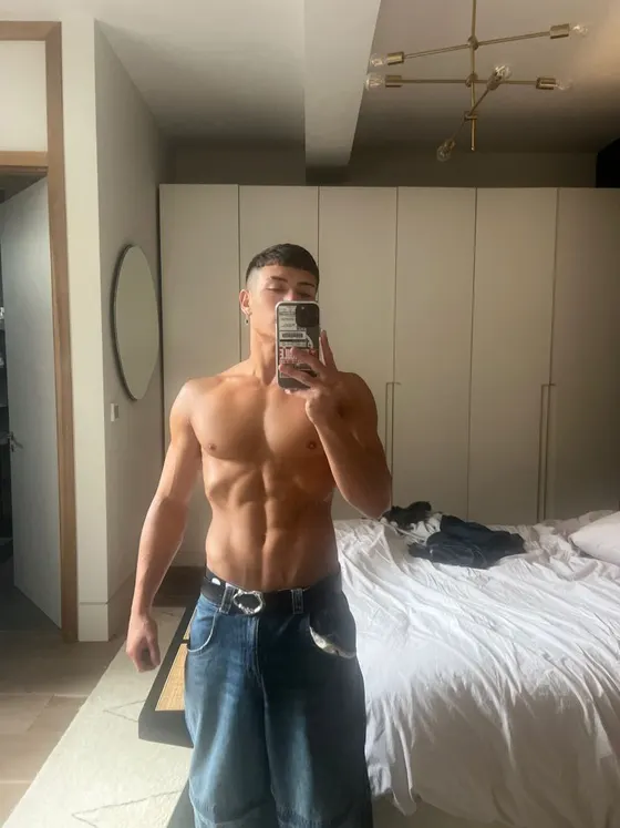Julian, Brazilian male escort in Dubai — photo 14