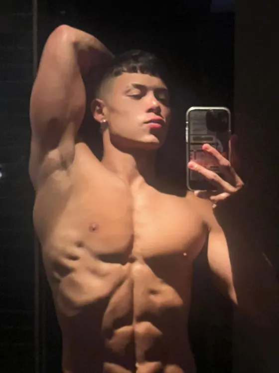 Julian, Brazilian male escort in Dubai — photo 7