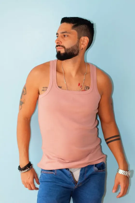 Julian, Brazilian male escort in Dubai — photo 6