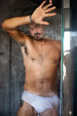 Julian, male escort in Dubai — photo 2
