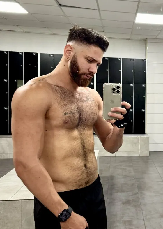 Julian, Brazilian male escort in Dubai — photo 13