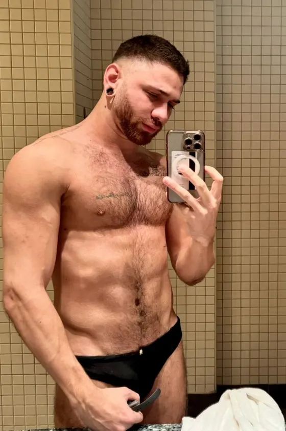 Julian, Brazilian male escort in Dubai — photo 18