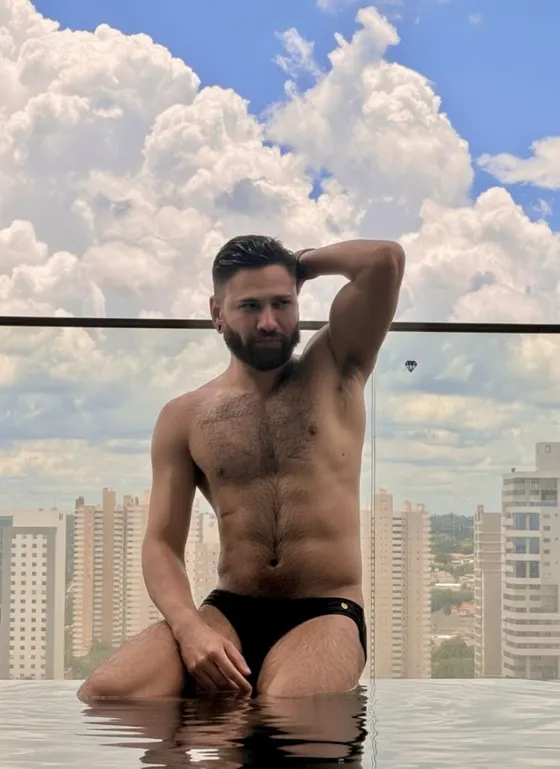 Julian, Brazilian male escort in Dubai — photo 5