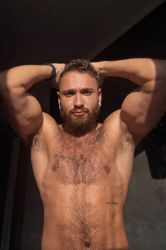 Julian, Brazilian male escort in Dubai — photo 6