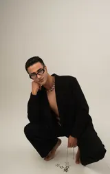 Julian, male escort in Dubai — photo 3