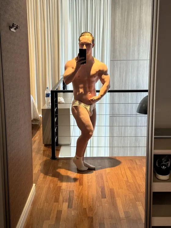 Kevin, Russian male escort in Dubai โ photo 7