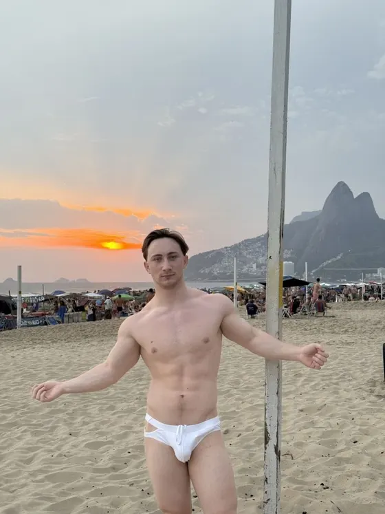 Kevin, Russian male escort in Dubai โ photo 9