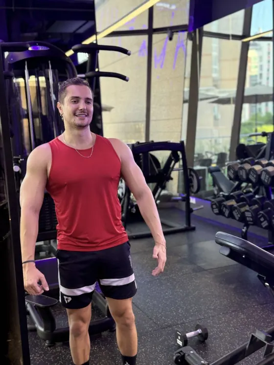 Kevin, Russian male escort in Dubai โ photo 14