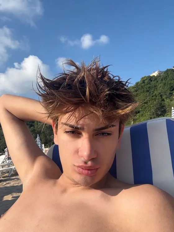 Logan, Brazilian male escort in Dubai — photo 4