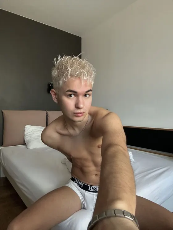 Lucas, male escort in Dubai — photo 3