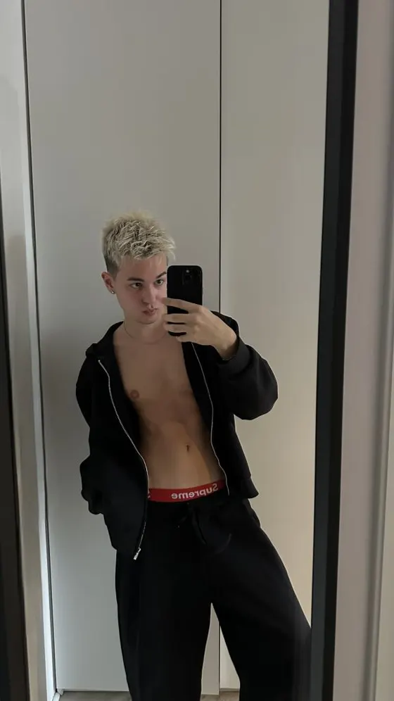Lucas, male escort in Dubai — photo 8