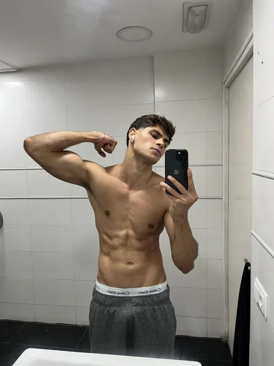 Lucas, Brazilian male escort in Dubai — photo 12