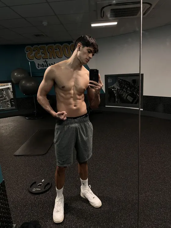 Lucas, Brazilian male escort in Dubai — photo 13