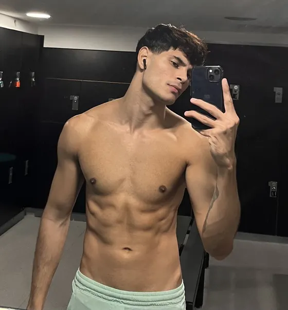 Lucas, Brazilian male escort in Dubai — photo 4