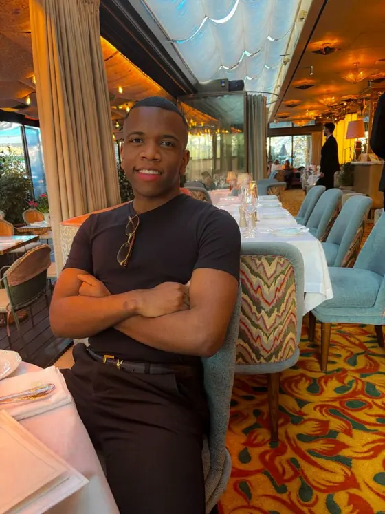 Lucas, male escort in Dubai — photo 18