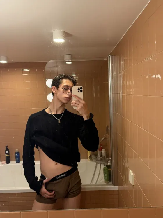 Lucas, male escort in Dubai — photo 5