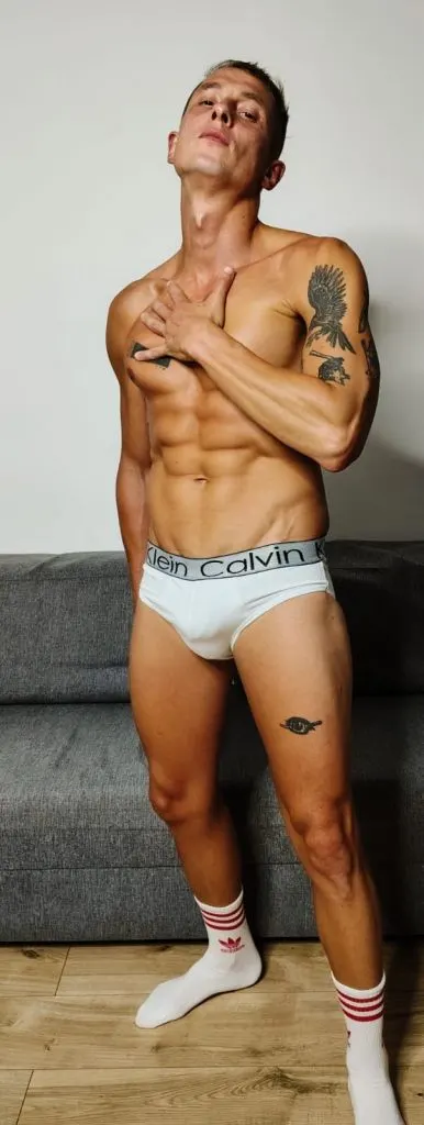 Marco, male escort in Dubai — photo 4