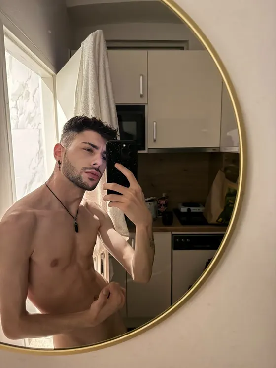 Marco, Brazilian male escort in Dubai — photo 11