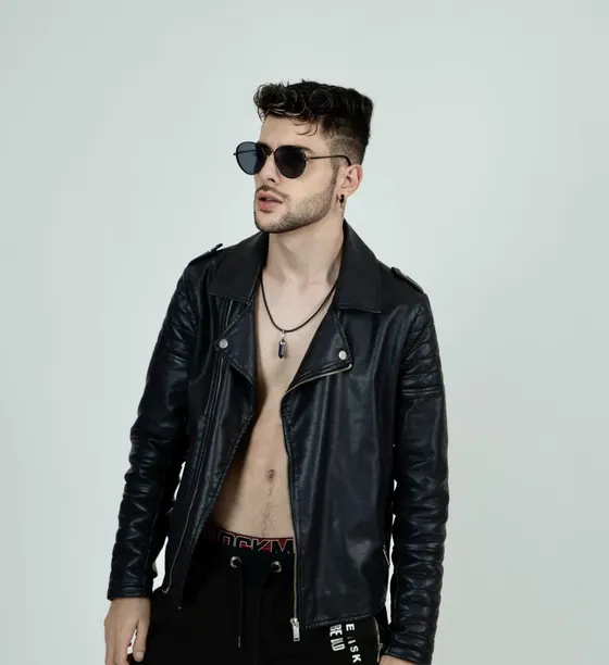 Marco, Brazilian male escort in Dubai — photo 16