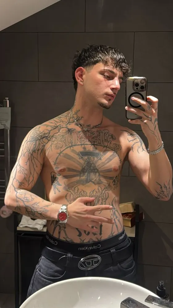 Marcus, male escort in Dubai — photo 10