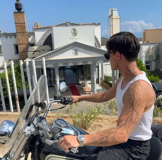 Marcus, male escort in Dubai — photo 14