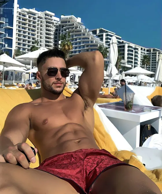 Max, male escort in Dubai — photo 8