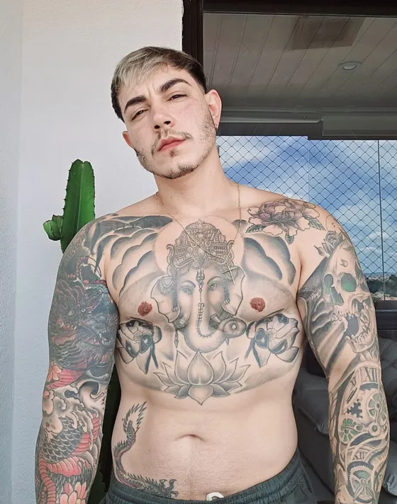 Max, Brazilian male escort in Dubai — photo 3