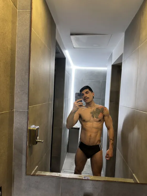 Nate, male escort in Dubai โ photo 12