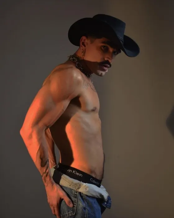 Nate, male escort in Dubai โ photo 9