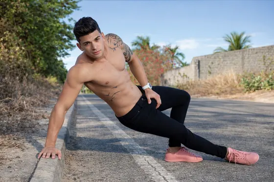 Noah, male escort in Dubai