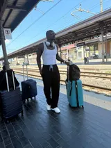 Noah, male escort in Dubai — photo 4